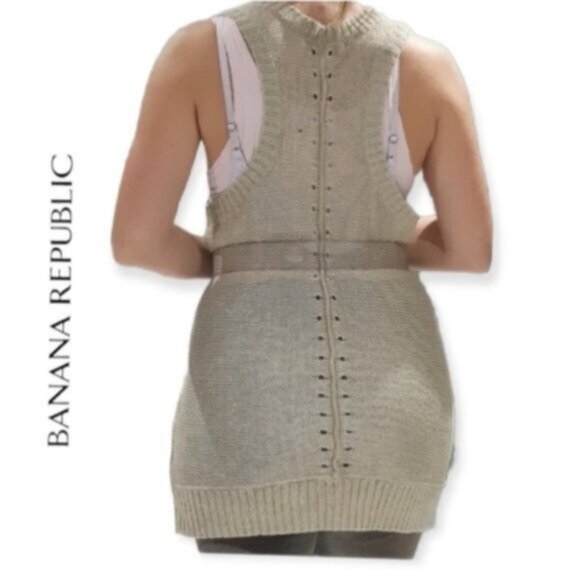 Banana Republic Safari Knit Sleeveless Top- Size M - Picture 2 of 8